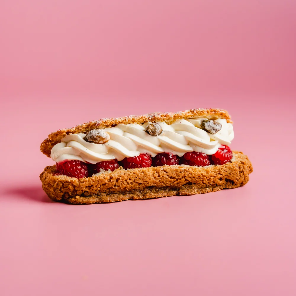 ECLAIR AUX FRAMBOISES
